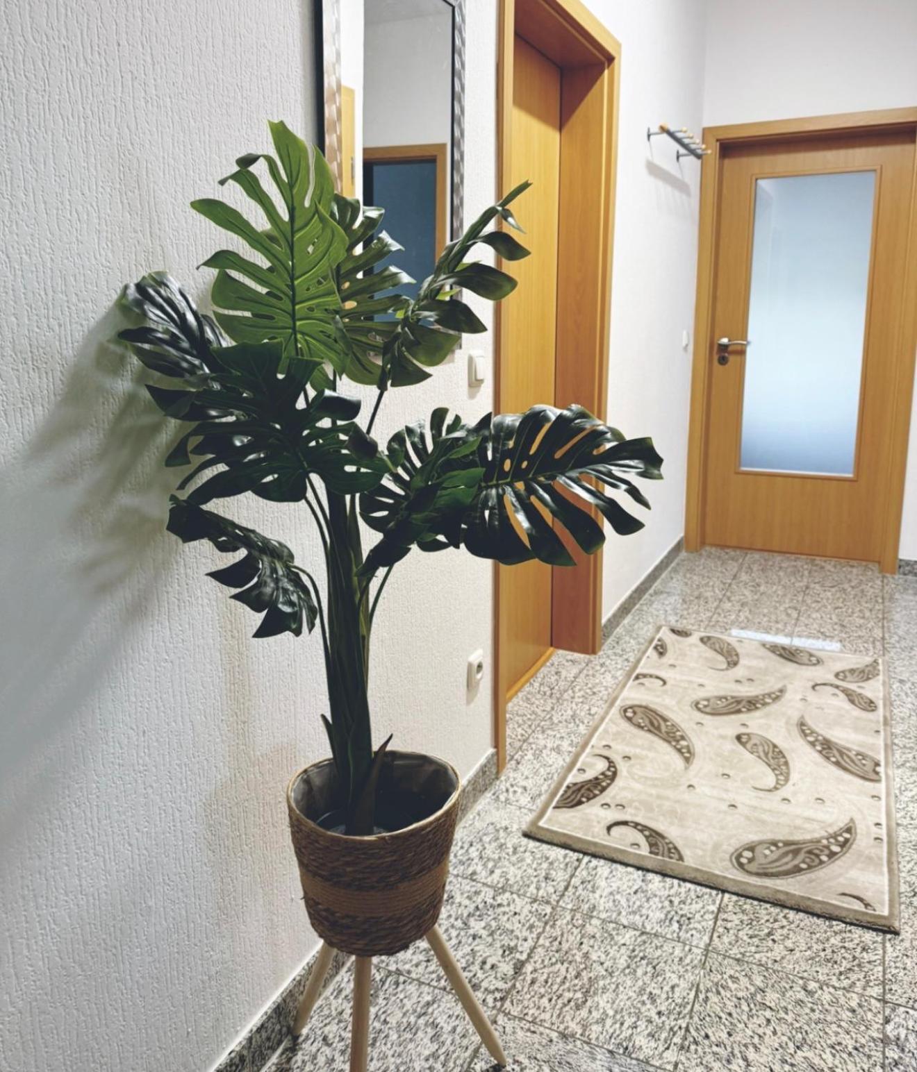 Zentrale Grosse Vollausgestattete Wohnung Fuer Alle Zwecke Perfekt Geeignet 비텐 외부 사진